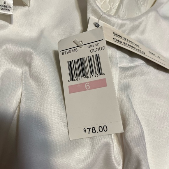 NWT Elegant Winter White Floral EmbossedSleeveless Dress by Spense-Size 6 - Picture 8 of 8